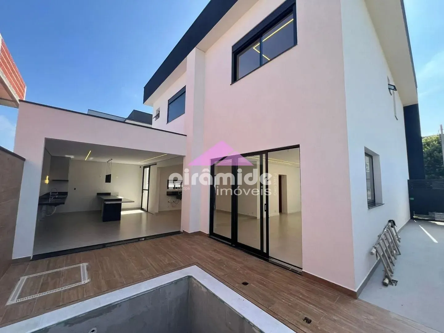 Casa, 3 quartos, 220 m² - Foto 8