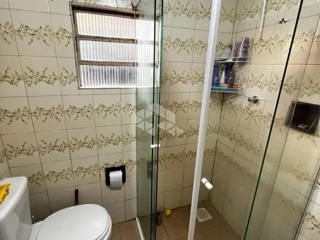 Casa 3 quartos e 2 banheiros, à venda, no bairro Medianeira em Caxias do Sul