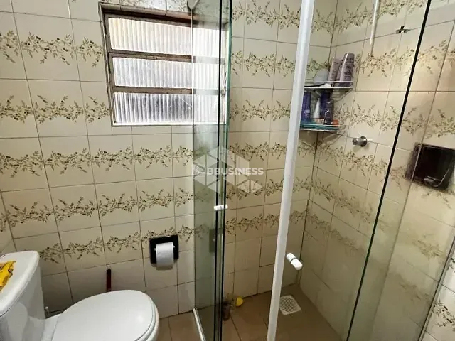 Casa 3 quartos e 2 banheiros, à venda, no bairro Medianeira em Caxias do Sul