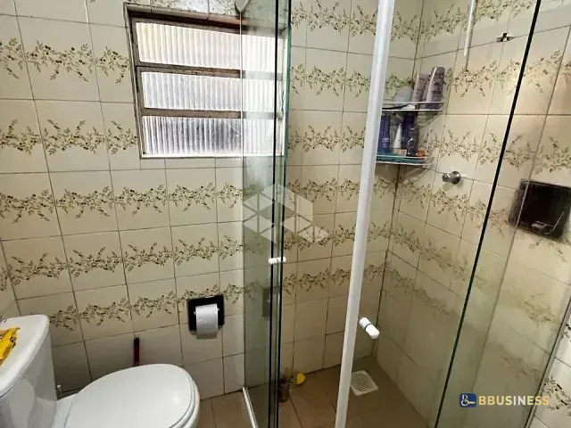 Casa 3 quartos e 2 banheiros, à venda, no bairro Medianeira em Caxias do Sul