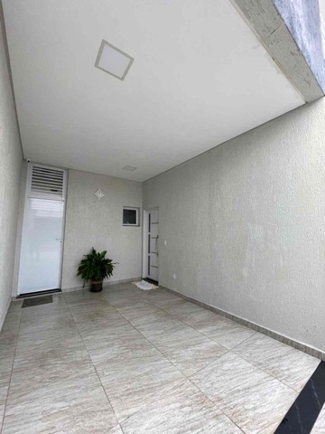 Casa com 175m² 3 quartos e 2 banheiros, à venda, no bairro Loteamento Residencial e Comercial Flamboyant em Pindamonhangaba