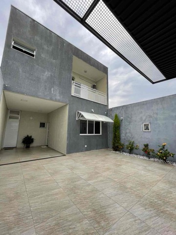 Casa com 175m² 3 quartos e 2 banheiros, à venda, no bairro Loteamento Residencial e Comercial Flamboyant em Pindamonhangaba