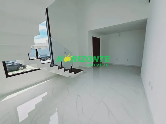 Casa com 300m² 4 quartos e 7 banheiros, à venda, no bairro Condomínio Residencial Monte Carlo em São José dos Campos