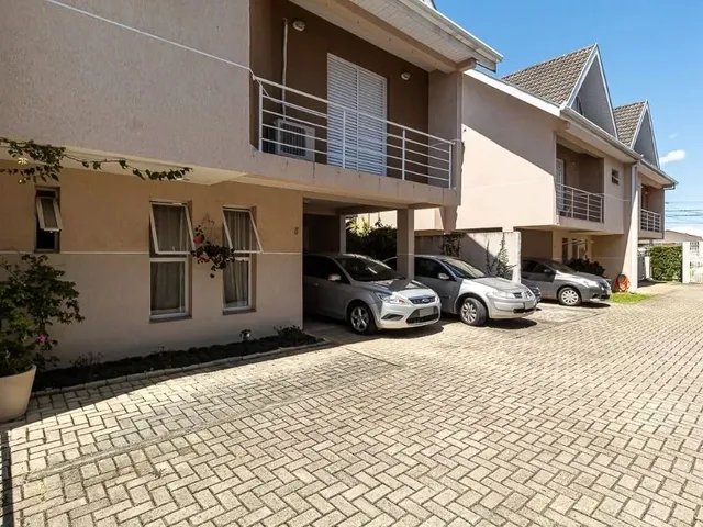 Casa com 142m² 3 quartos e 3 banheiros, à venda, no bairro Santa Felicidade em Curitiba