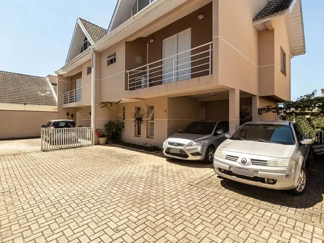 Casa com 142m² 3 quartos e 3 banheiros, à venda, no bairro Santa Felicidade em Curitiba