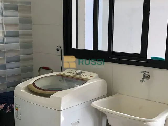 Casa com 358m² 5 quartos e 4 banheiros, à venda, no bairro Lotamento Floresta em São José dos Campos