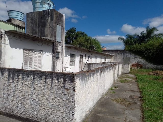 Casa com 600m² 3 quartos e 3 banheiros, à venda, no bairro Fragata em Pelotas