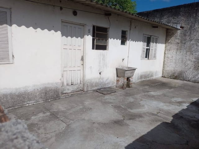Casa com 600m² 3 quartos e 3 banheiros, à venda, no bairro Fragata em Pelotas