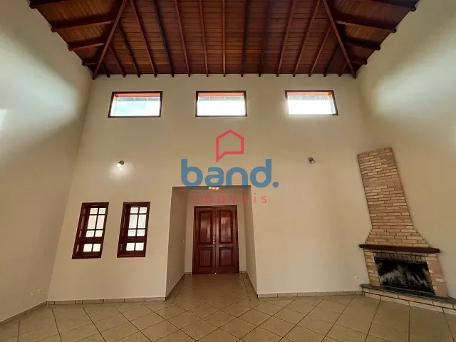 Casa 3 quartos e 4 banheiros, à venda, no bairro Portal dos Bandeirantes I em Porto Feliz