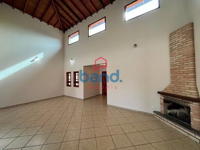 Casa 3 quartos e 4 banheiros, à venda, no bairro Portal dos Bandeirantes I em Porto Feliz