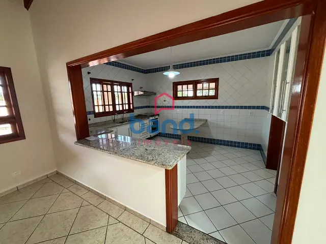 Casa 3 quartos e 4 banheiros, à venda, no bairro Portal dos Bandeirantes I em Porto Feliz