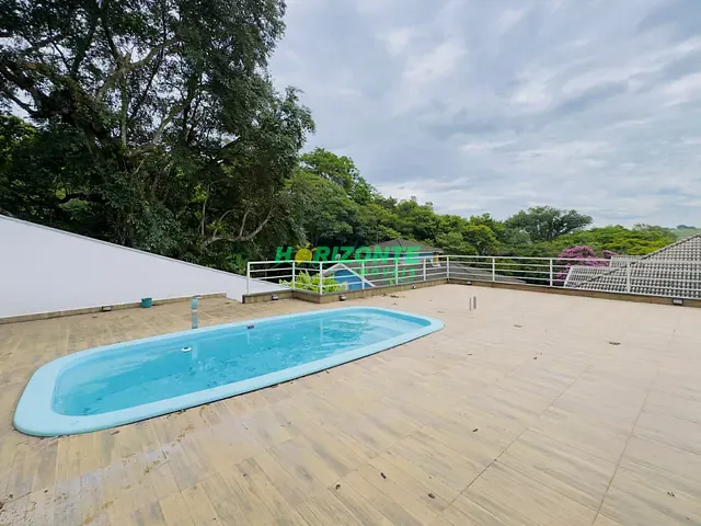 Casa 6 quartos e 7 banheiros, à venda ou para alugar, no bairro Jardim Rio Comprido em Jacareí