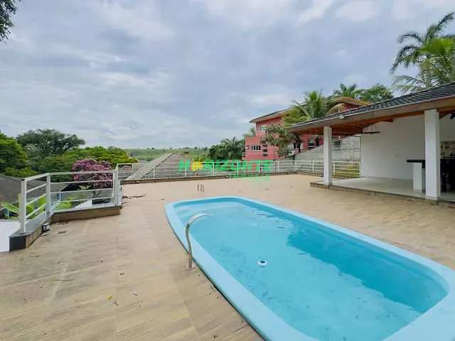 Casa 6 quartos e 7 banheiros, à venda ou para alugar, no bairro Jardim Rio Comprido em Jacareí