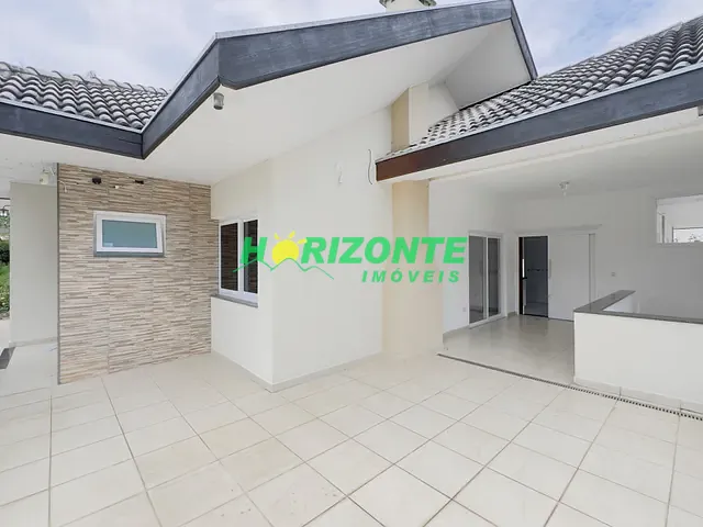 Casa 6 quartos e 7 banheiros, à venda ou para alugar, no bairro Jardim Rio Comprido em Jacareí