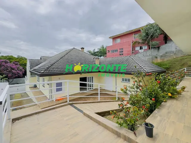 Casa 6 quartos e 7 banheiros, à venda ou para alugar, no bairro Jardim Rio Comprido em Jacareí