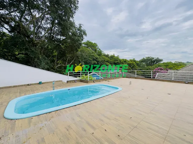 Casa 6 quartos e 7 banheiros, à venda ou para alugar, no bairro Jardim Rio Comprido em Jacareí