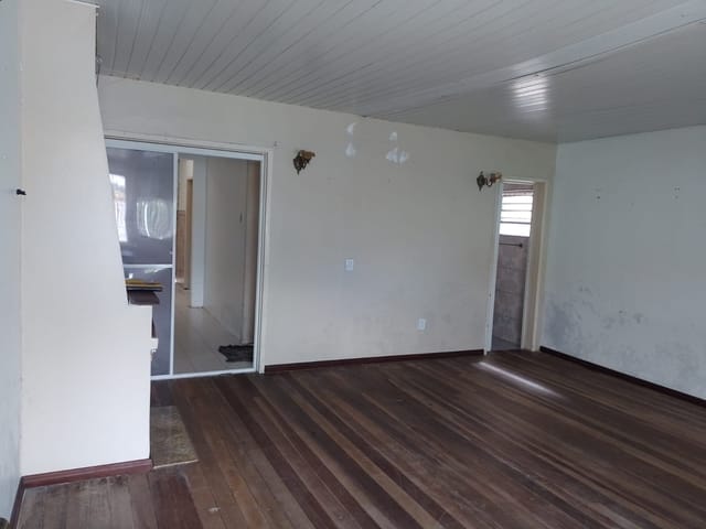 Foto do Casa - Fragata, Pelotas: Casa à Venda com 2 Dormitórios, 2 Banheiros e Área de Lazer com Churrasqueira. Agende sua Visita! | UP Imóveis