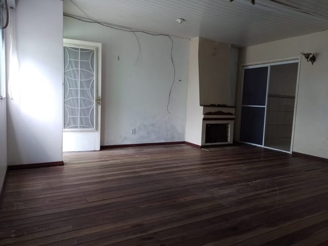 Foto do Casa - Fragata, Pelotas: Casa à Venda com 2 Dormitórios, 2 Banheiros e Área de Lazer com Churrasqueira. Agende sua Visita! | UP Imóveis