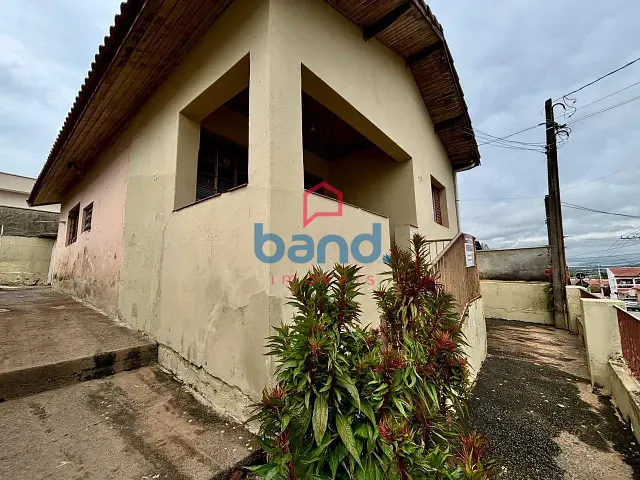 Casa 2 quartos e 1 banheiro, à venda, no bairro Jardim Santa Cruz em Porto Feliz