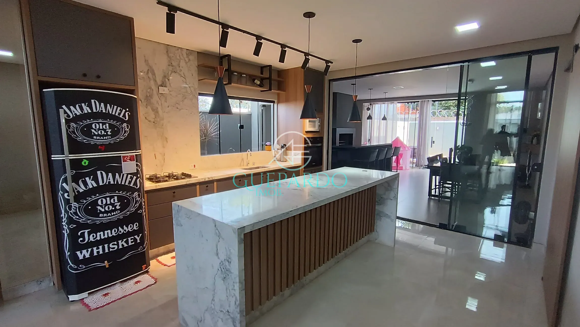 Casa, 3 quartos, 178 m² - Foto 1