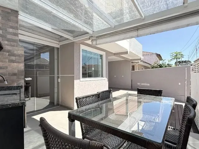 Casa com 100m² 3 quartos e 2 banheiros, para alugar, no bairro São Braz em Curitiba