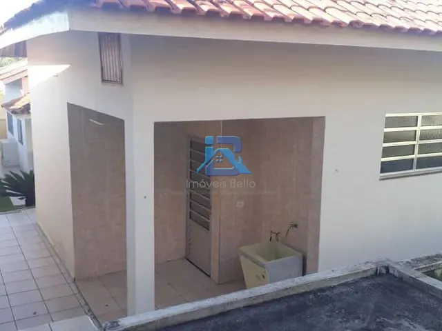 Casa com 1000m² 3 quartos e 3 banheiros, à venda, no bairro Jardim Santa Rosa em Itatiba