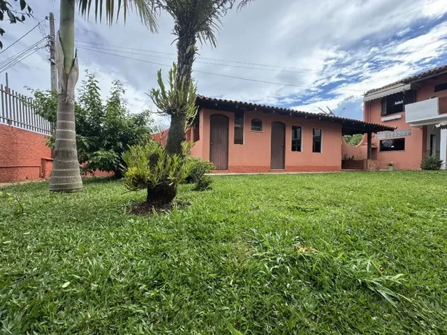 Casa com 280m² 3 quartos e 2 banheiros, para alugar, no bairro Santo Inácio em Curitiba