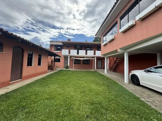 Casa com 280m² 3 quartos e 2 banheiros, para alugar, no bairro Santo Inácio em Curitiba
