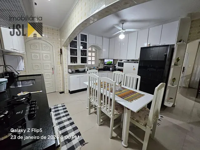 Casa 3 quartos e 2 banheiros, à venda, no bairro Vila Santos em Caçapava
