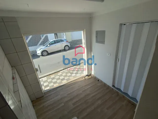 Casa 2 quartos e 2 banheiros, para alugar, no bairro CENTRO em Porto Feliz
