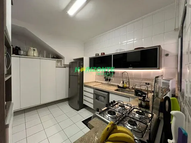 Casa com 150m² 3 quartos e 2 banheiros, à venda, no bairro Jardim das Indústrias em São José dos Campos
