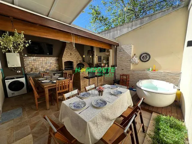 Casa com 150m² 3 quartos e 2 banheiros, à venda, no bairro Jardim das Indústrias em São José dos Campos