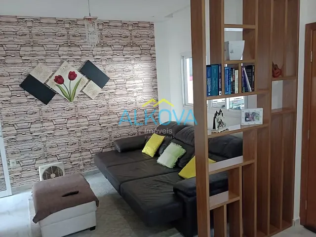 Casa com 140m² 2 quartos e 2 banheiros, à venda, no bairro Residencial Santa Paula em Jacareí