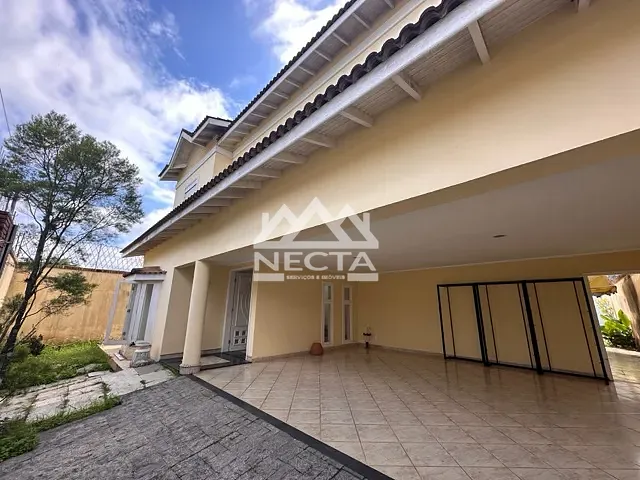 Casa com 450m² 4 quartos e 5 banheiros, à venda, no bairro Sumaré em Caraguatatuba