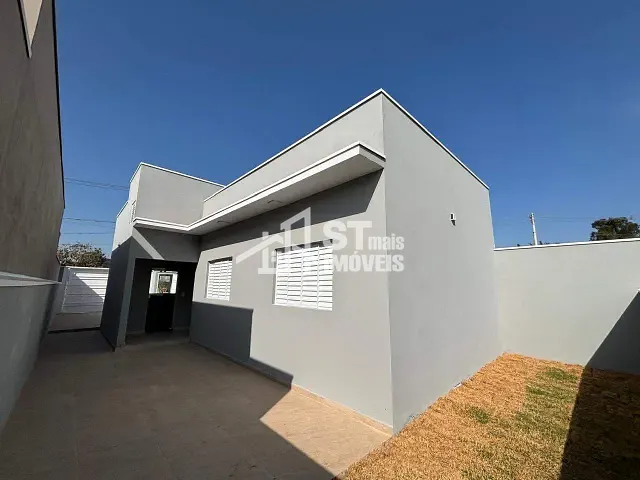 Casa 2 quartos e 1 banheiro, à venda, no bairro Jardim Heloísa em Andradas