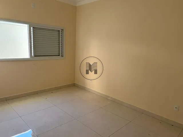Casa com 300m² 3 quartos e 3 banheiros, para alugar, no bairro Loteamento Villagio Itálian em Guaratinguetá