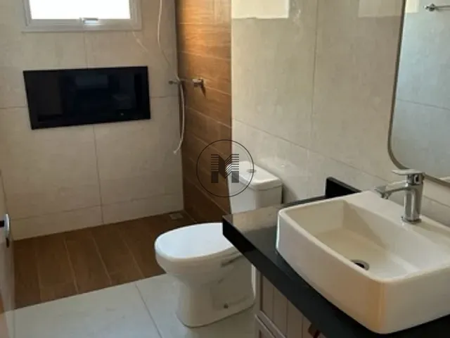Casa com 300m² 3 quartos e 3 banheiros, para alugar, no bairro Loteamento Villagio Itálian em Guaratinguetá