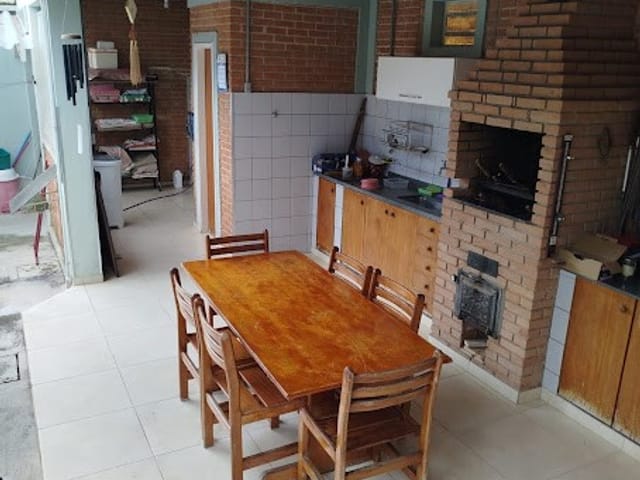 Casa com 250m² 5 quartos e 3 banheiros, à venda, no bairro Crispim em Pindamonhangaba