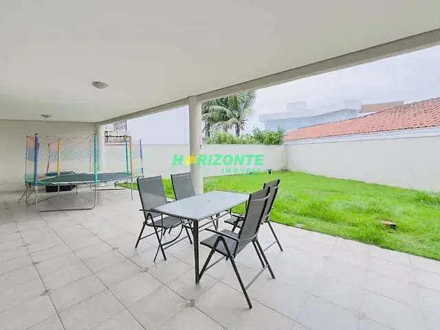 Casa com 419m² 4 quartos e 7 banheiros, à venda, no bairro Urbanova em São José dos Campos