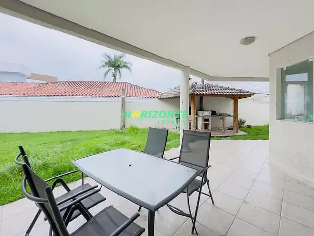 Casa com 419m² 4 quartos e 7 banheiros, à venda, no bairro Urbanova em São José dos Campos