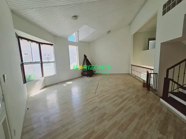 Casa com 419m² 4 quartos e 7 banheiros, à venda ou para alugar, no bairro Urbanova em São José dos Campos