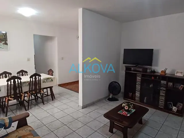 Casa com 330m² 3 quartos e 3 banheiros, à venda, no bairro Jardim América em São José dos Campos