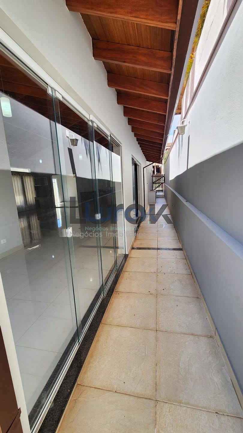 Casa, 4 quartos, 270 m² - Foto 36