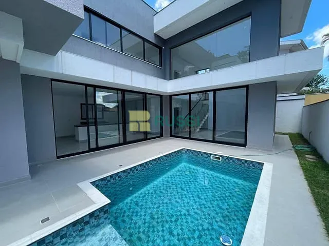 Casa com 367m² 4 quartos e 4 banheiros, à venda, no bairro Urbanova III em São José dos Campos