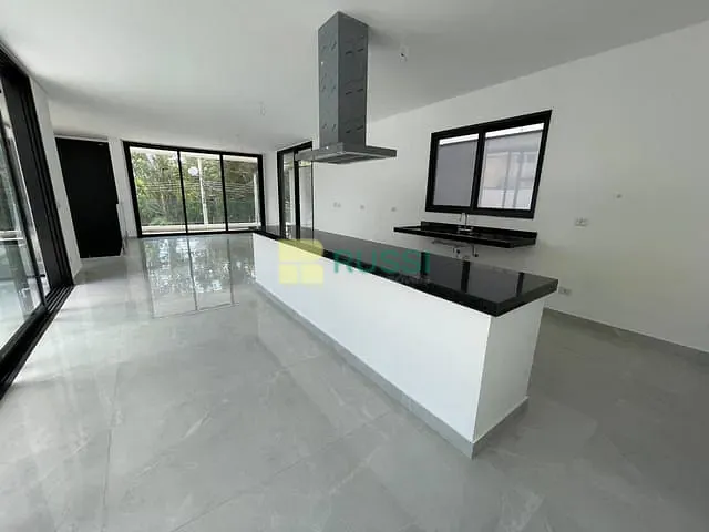 Casa com 367m² 4 quartos e 4 banheiros, à venda, no bairro Urbanova III em São José dos Campos