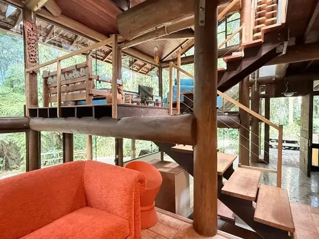 Casa com 4880m² 3 quartos e 3 banheiros, à venda, no bairro Pousada Quatro Barras em Quatro Barras