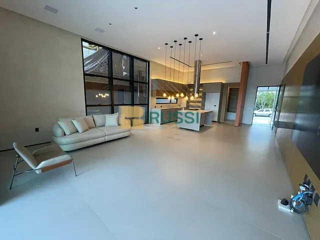 Casa com 275m² 4 quartos e 5 banheiros, à venda, no bairro Condomínio Residencial Montserrat em São José dos Campos