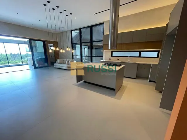 Casa com 275m² 4 quartos e 5 banheiros, à venda, no bairro Condomínio Residencial Montserrat em São José dos Campos