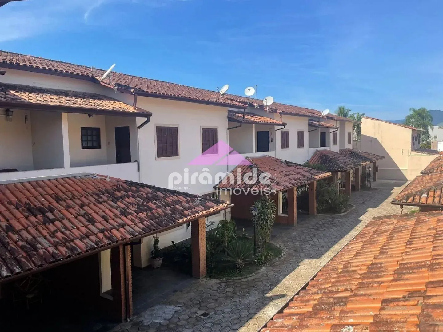 Casa, 2 quartos, 88 m² - Foto 1