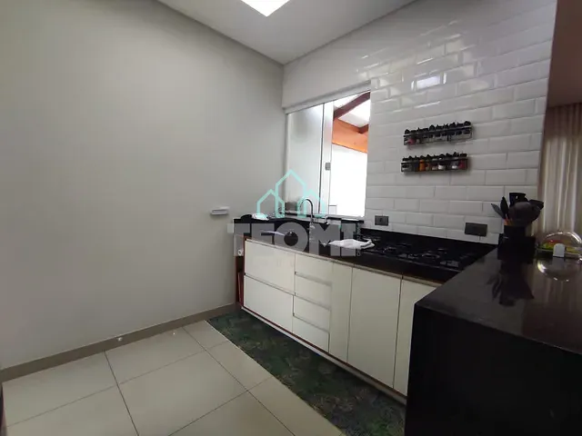 Casa com 100m² 2 quartos e 3 banheiros, à venda, no bairro Vila dos Comerciários 2 em Taubaté